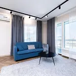 New Chic 2-Bed At Viru By Centralapartments