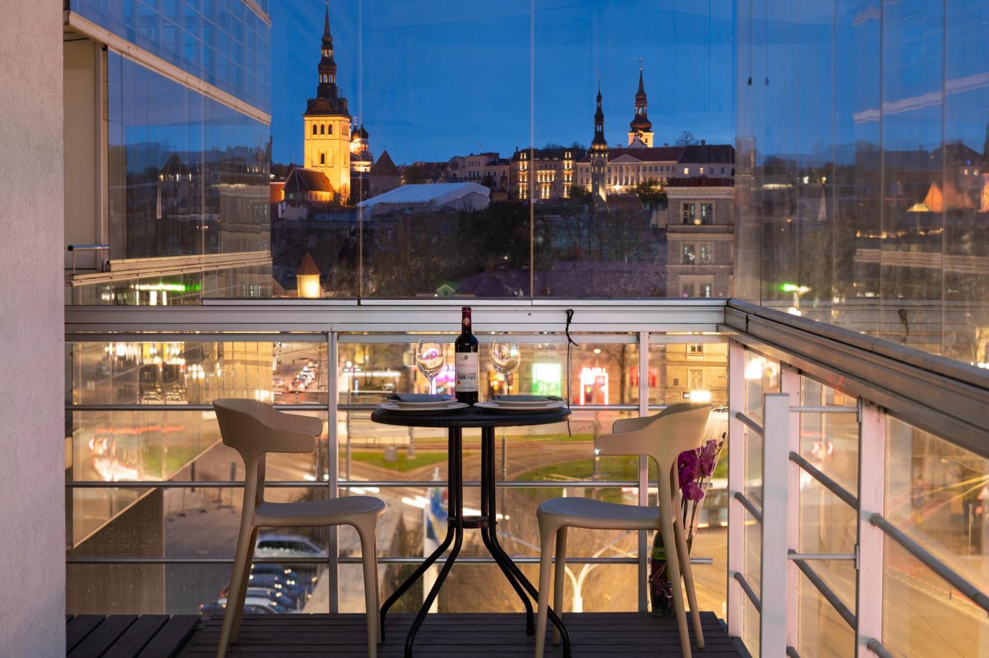 New Chic 2-bed At Viru By Centralapartments